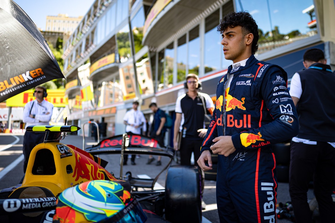 Arvid Lindblad może otrzymać przedwczesne pozwolenie na starty w Formule 1