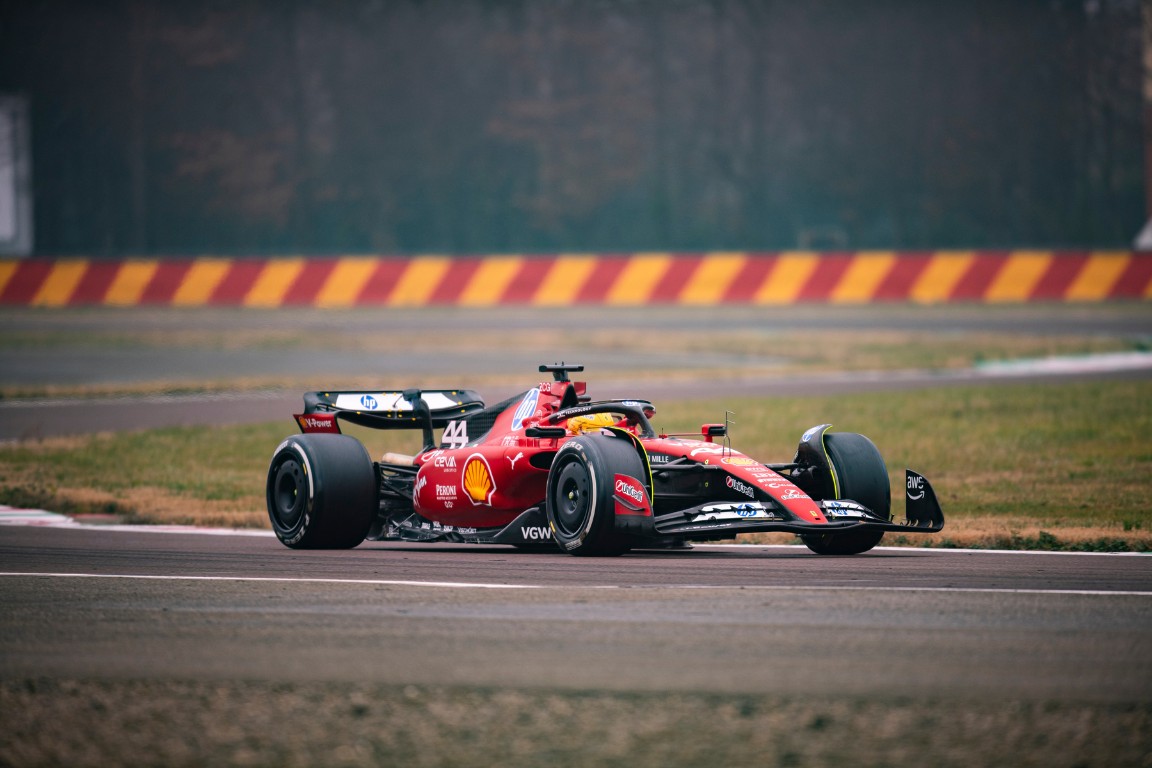 Pierwszy przejazd bolidem F1 Ferrari Lewisa Hamiltona