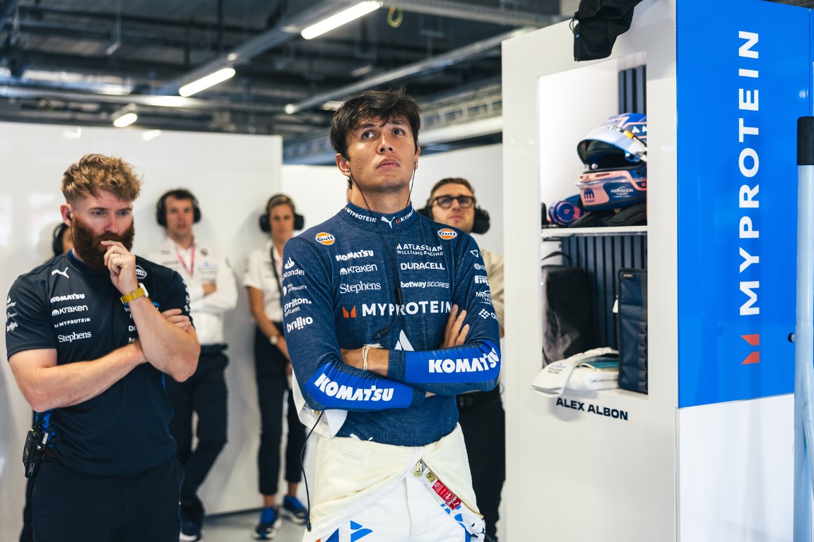 F1: Alex Albon bohaterem połowy sezonu 2025